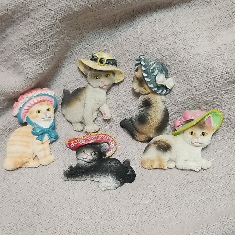Charming Cat Magnet Set with Colorful Hats